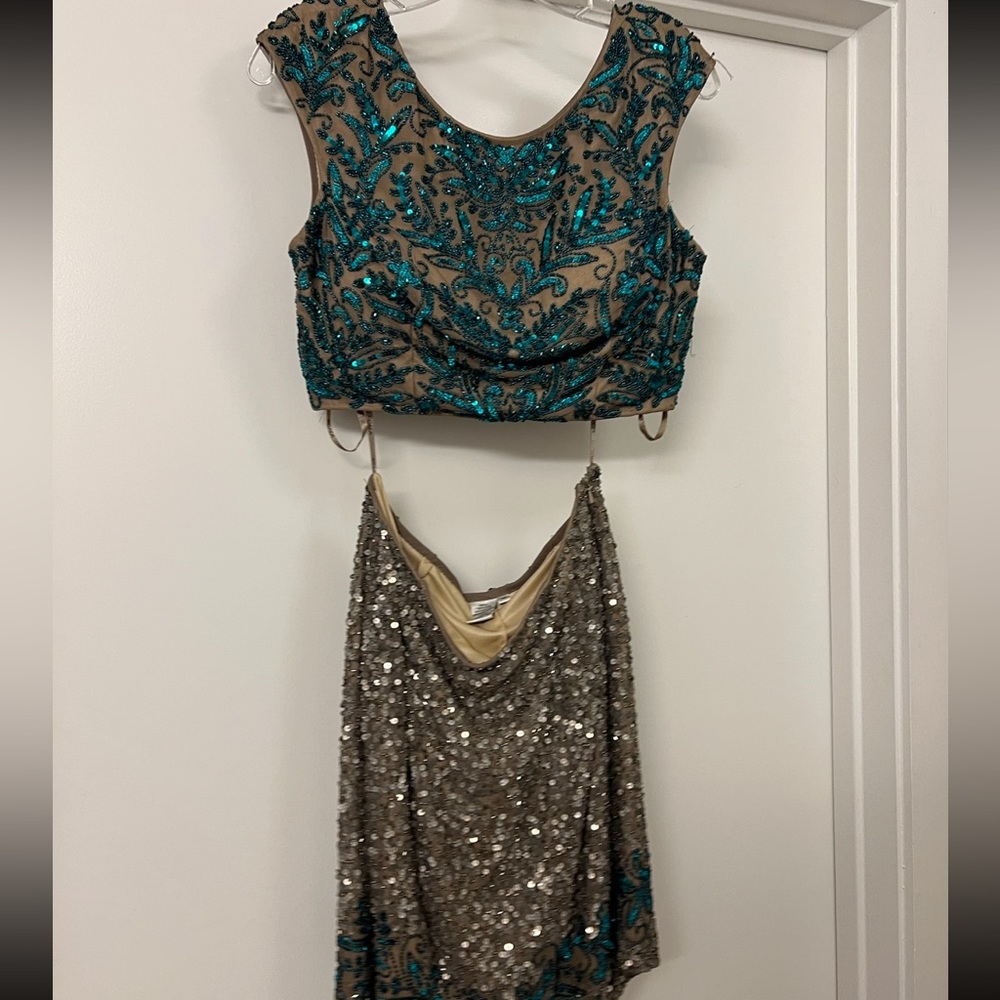 Scala, size 10, prom crop top/ skirt dress, New